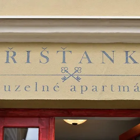 Kristanka - Kouzelne Апартаменты Прахатице